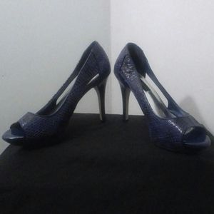 Size 6 blue platform stilettos